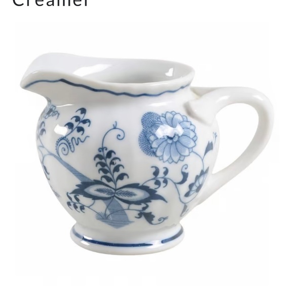 Blue Danube Japan.Creamer. Discontinued Pattern Rare - Picture 2 of 4